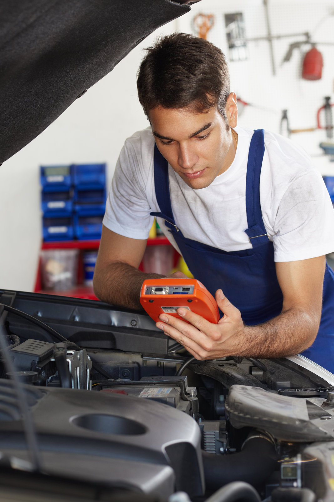 AAA Urges Drivers